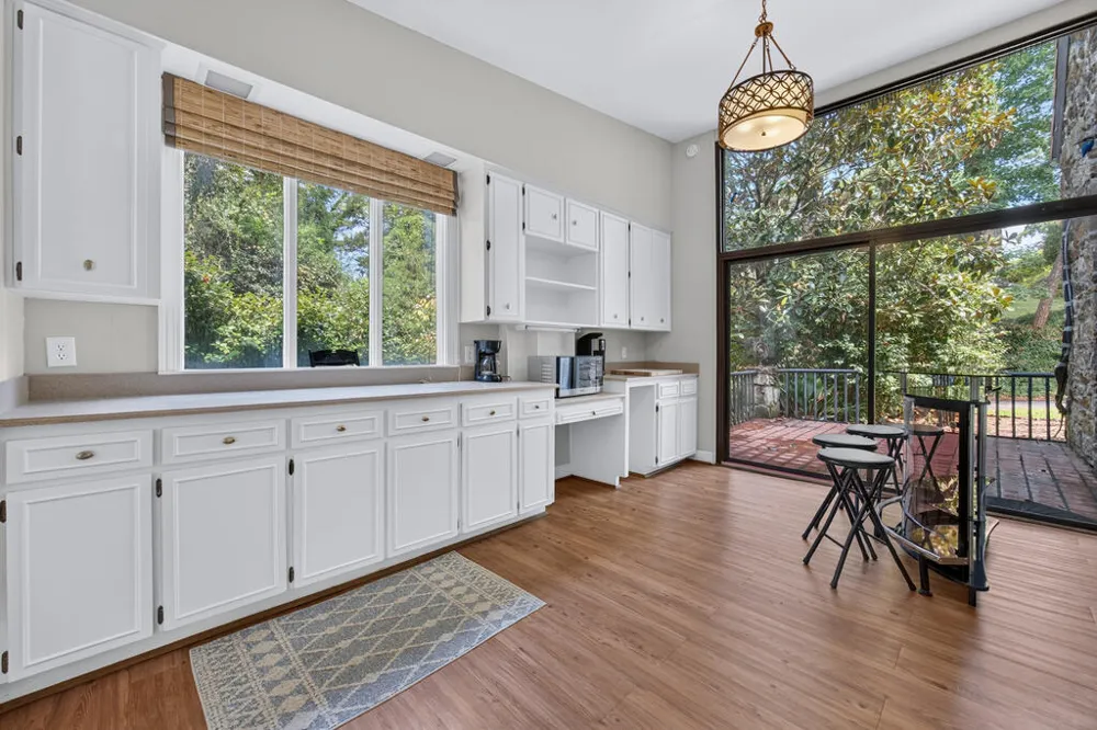 1414 W Dinglewood Drive Columbus, GA 31906