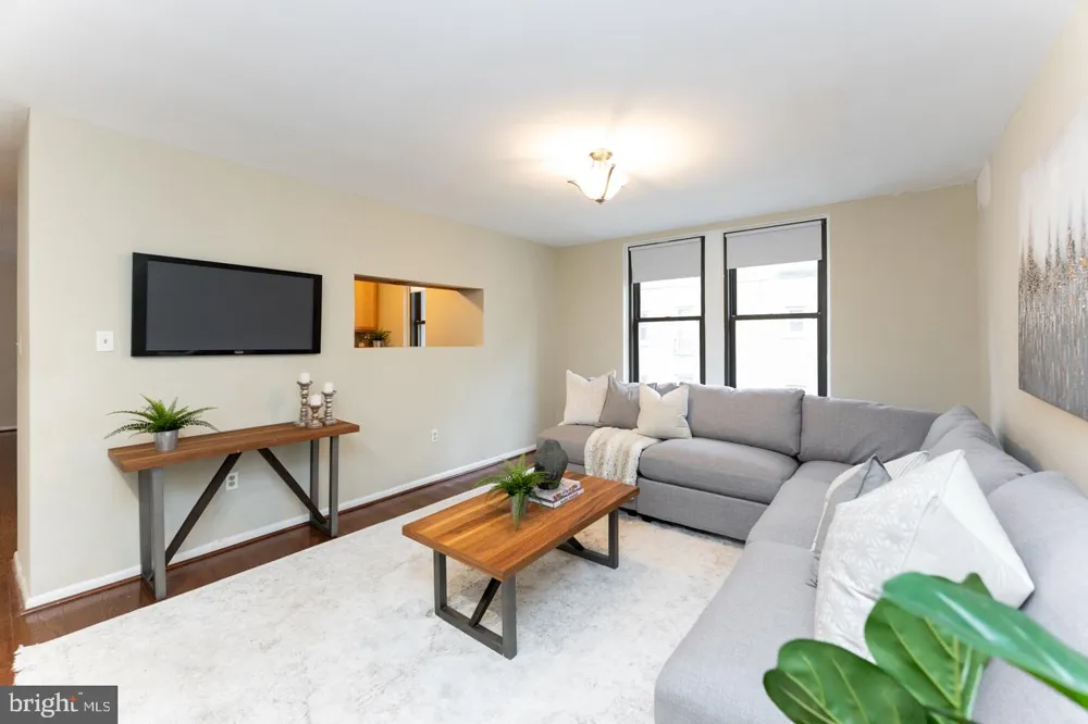 135 S 19TH STREET #1607-08 Philadelphia, PA 19103