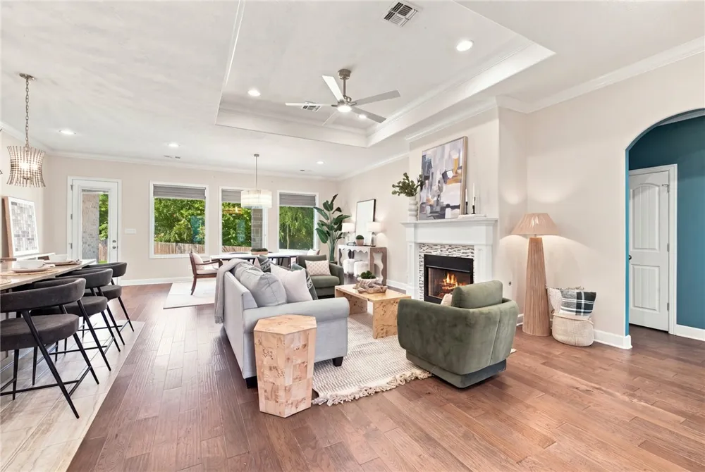 3509 Dovecote Bryan, TX 77808