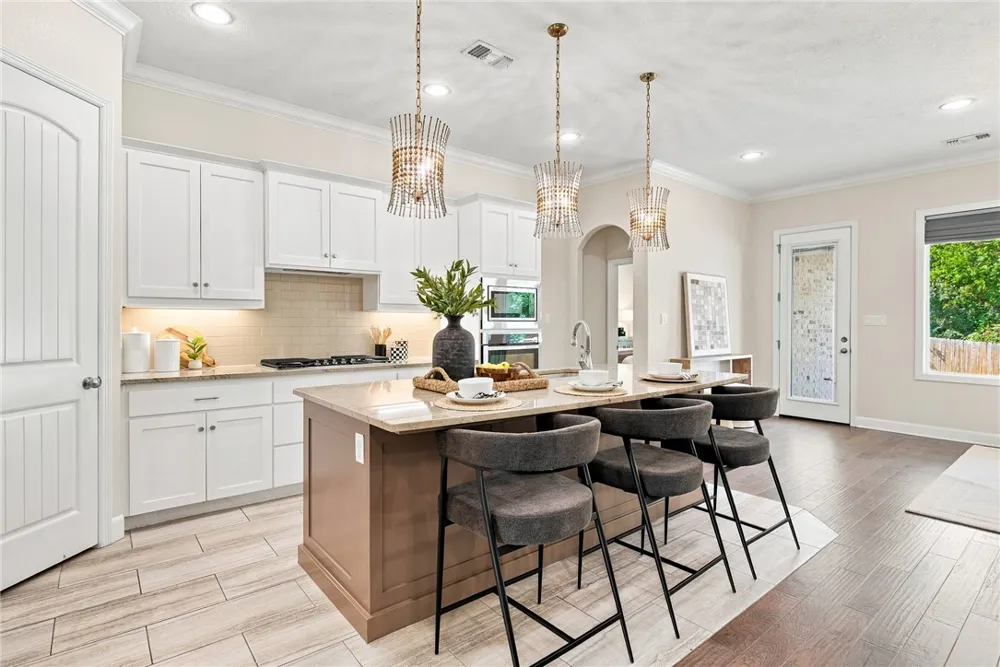3509 Dovecote Bryan, TX 77808