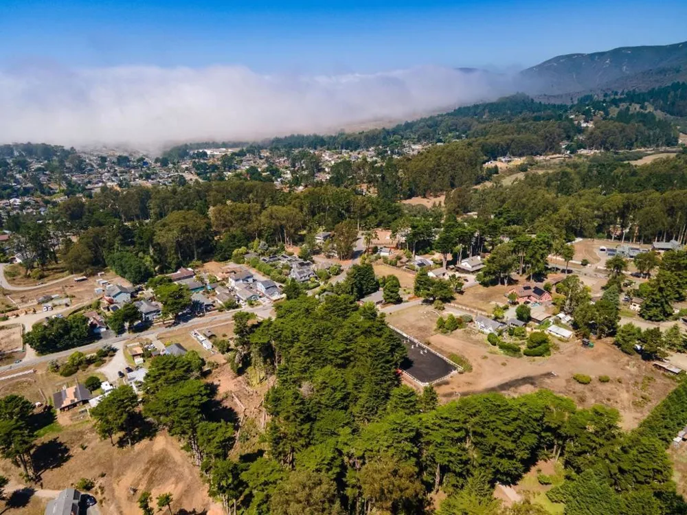 Ivy Montara, CA 94037