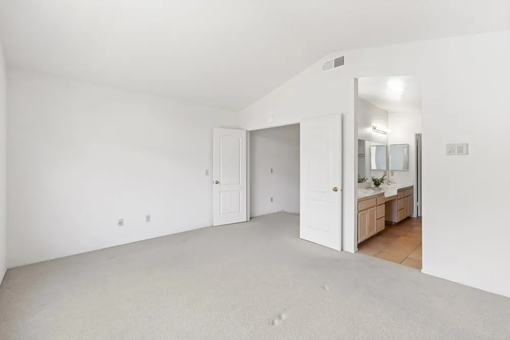 11306 Portobelo Drive #5 San Diego, CA 92124