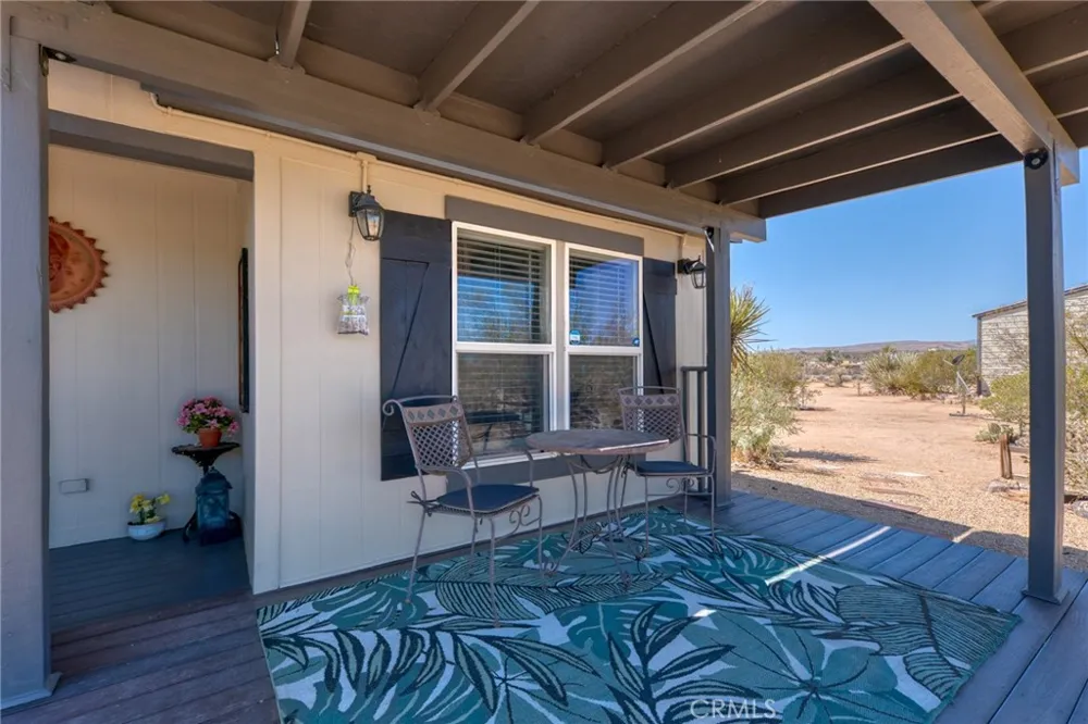 59025 La Brisa Yucca Valley, CA 92284