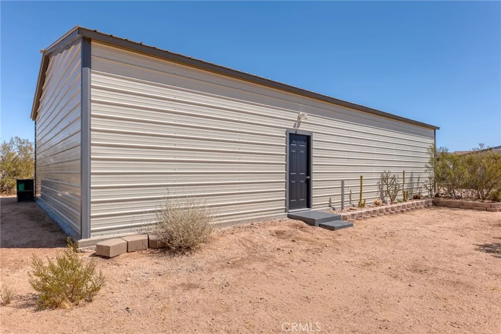 59025 La Brisa Yucca Valley, CA 92284