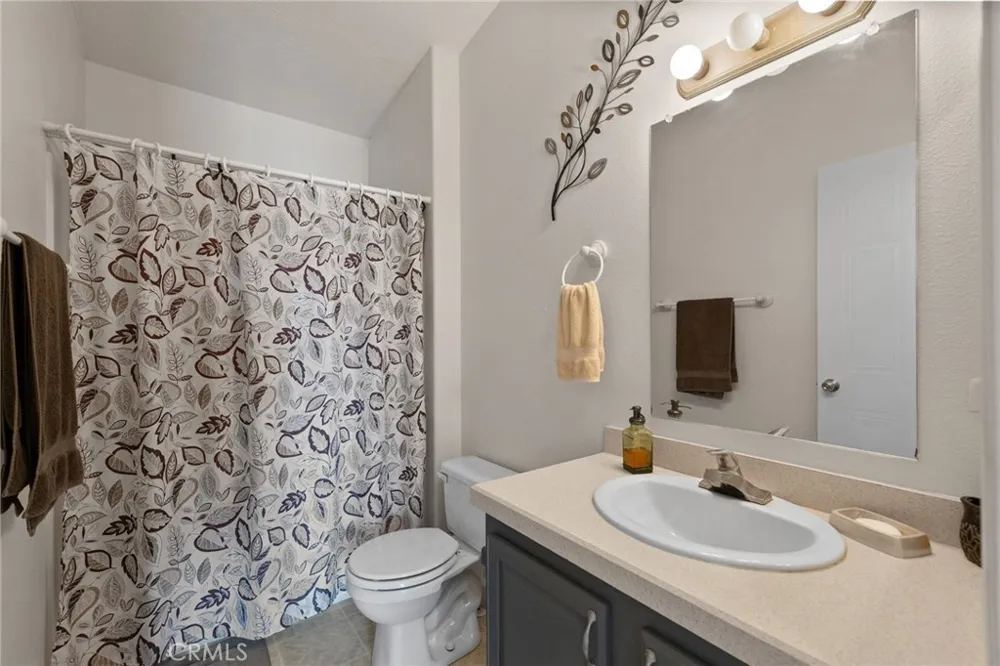 59025 La Brisa Yucca Valley, CA 92284