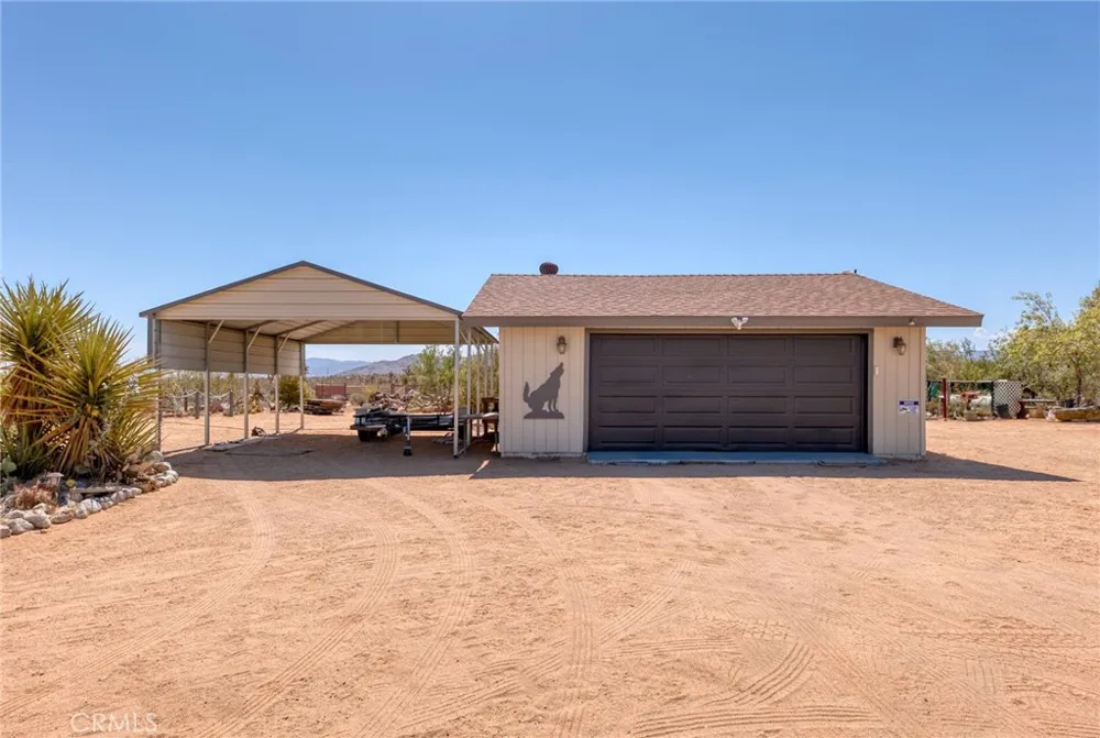 59025 La Brisa Yucca Valley, CA 92284