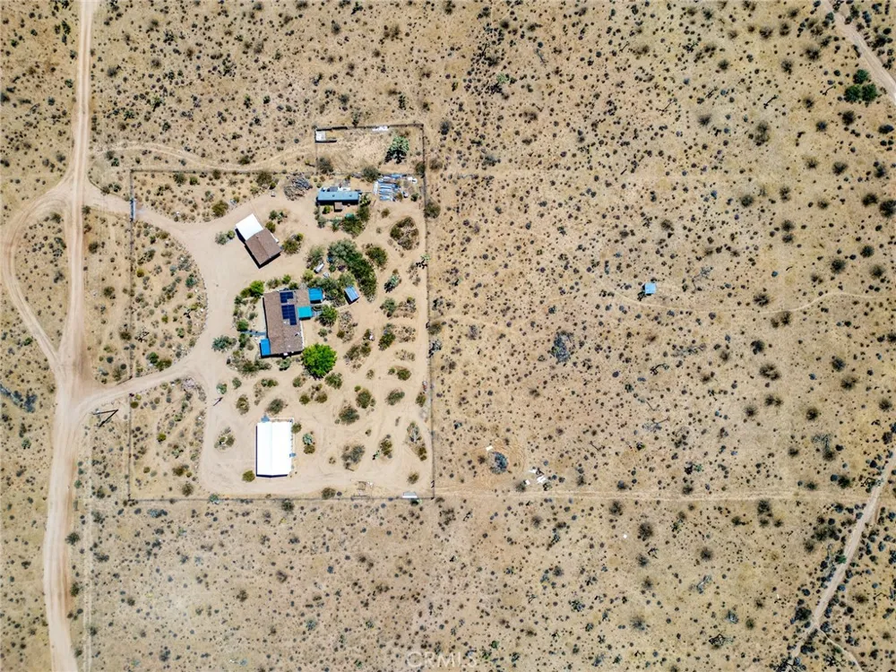 59025 La Brisa Yucca Valley, CA 92284