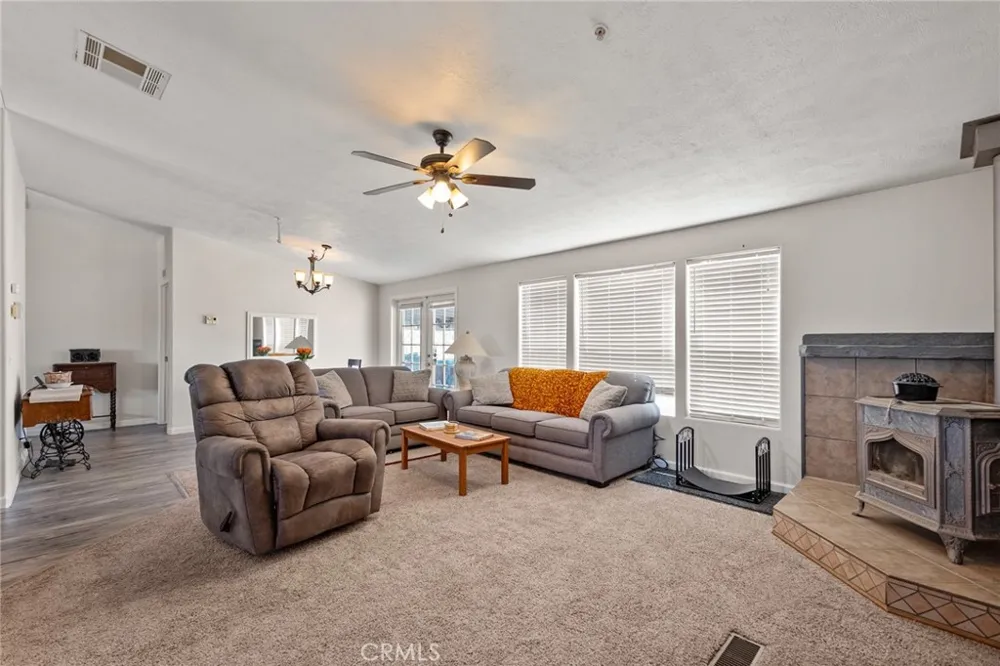 59025 La Brisa Yucca Valley, CA 92284