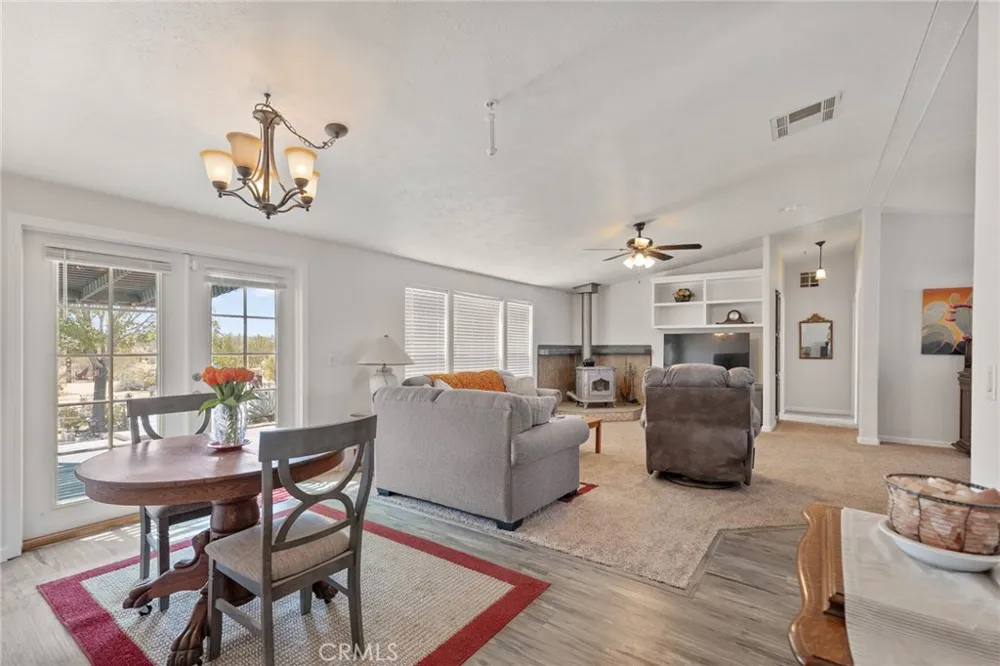 59025 La Brisa Yucca Valley, CA 92284
