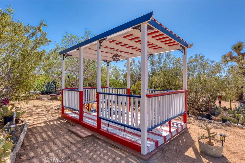 59025 La Brisa Yucca Valley, CA 92284