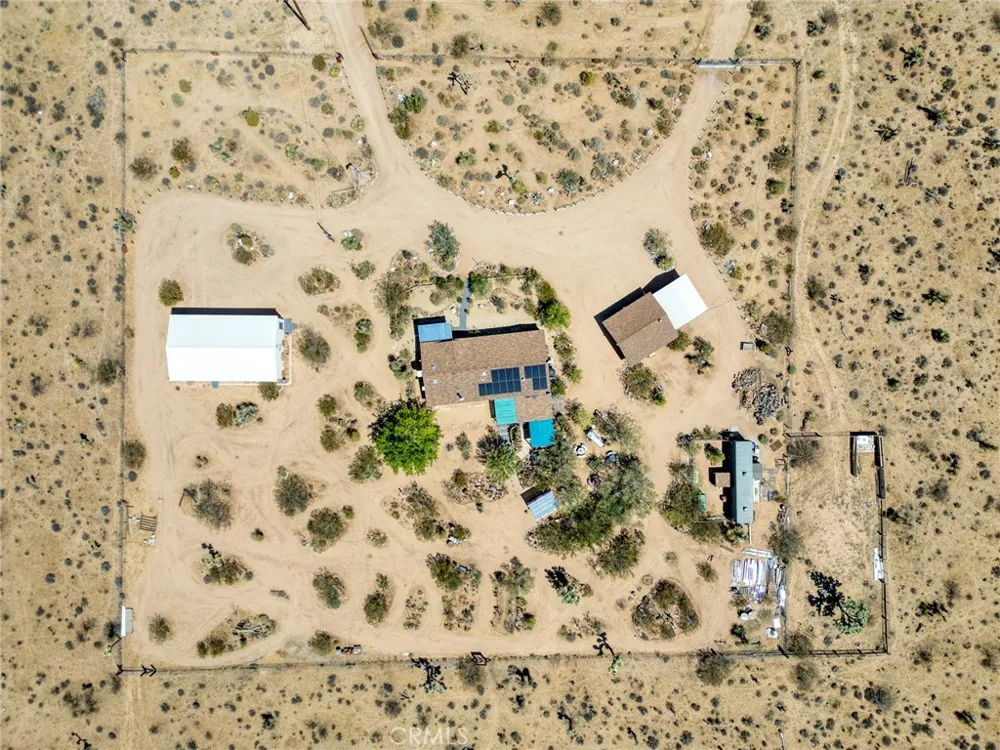 59025 La Brisa Yucca Valley, CA 92284
