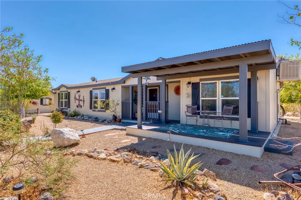 59025 La Brisa Yucca Valley, CA 92284