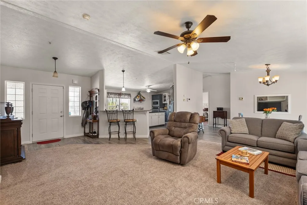 59025 La Brisa Yucca Valley, CA 92284