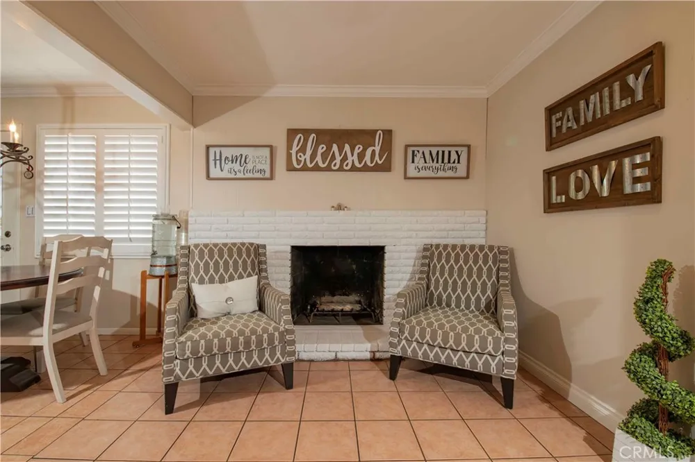 13055 Shenley Sylmar, CA 91342