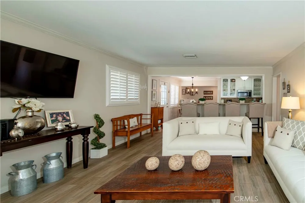 13055 Shenley Sylmar, CA 91342