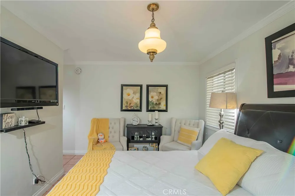 13055 Shenley Sylmar, CA 91342