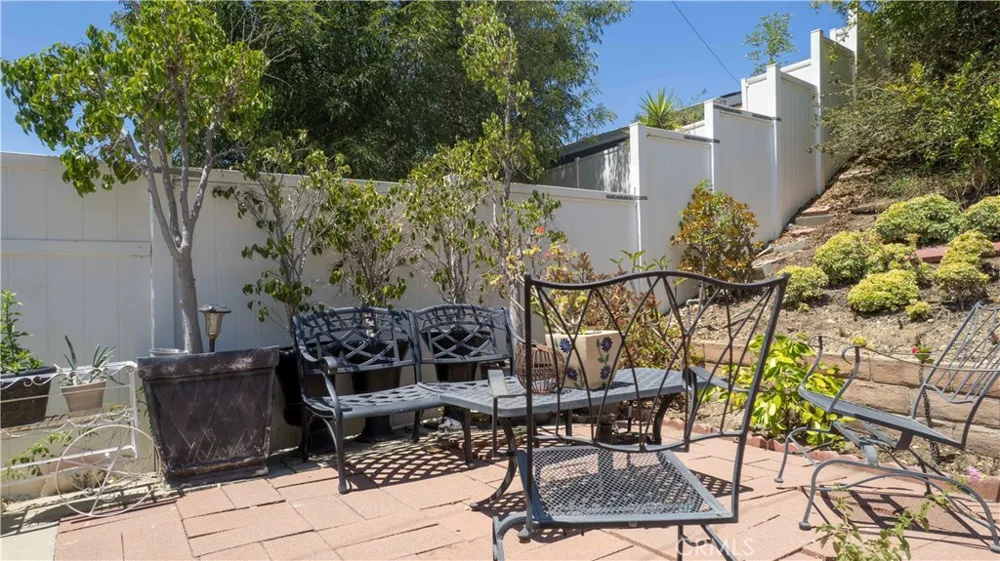13055 Shenley Sylmar, CA 91342