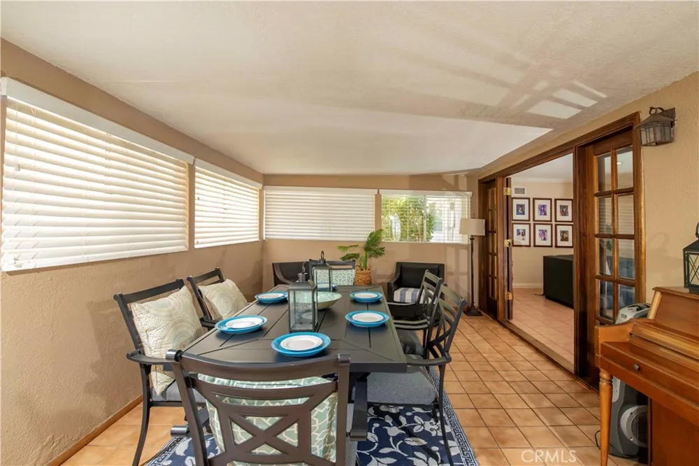 13055 Shenley Sylmar, CA 91342