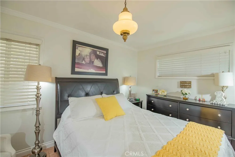 13055 Shenley Sylmar, CA 91342