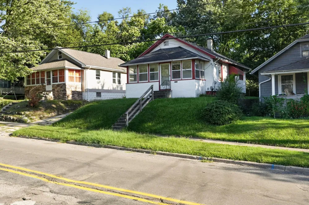 303 E Prospect Street Jackson, MI 49203