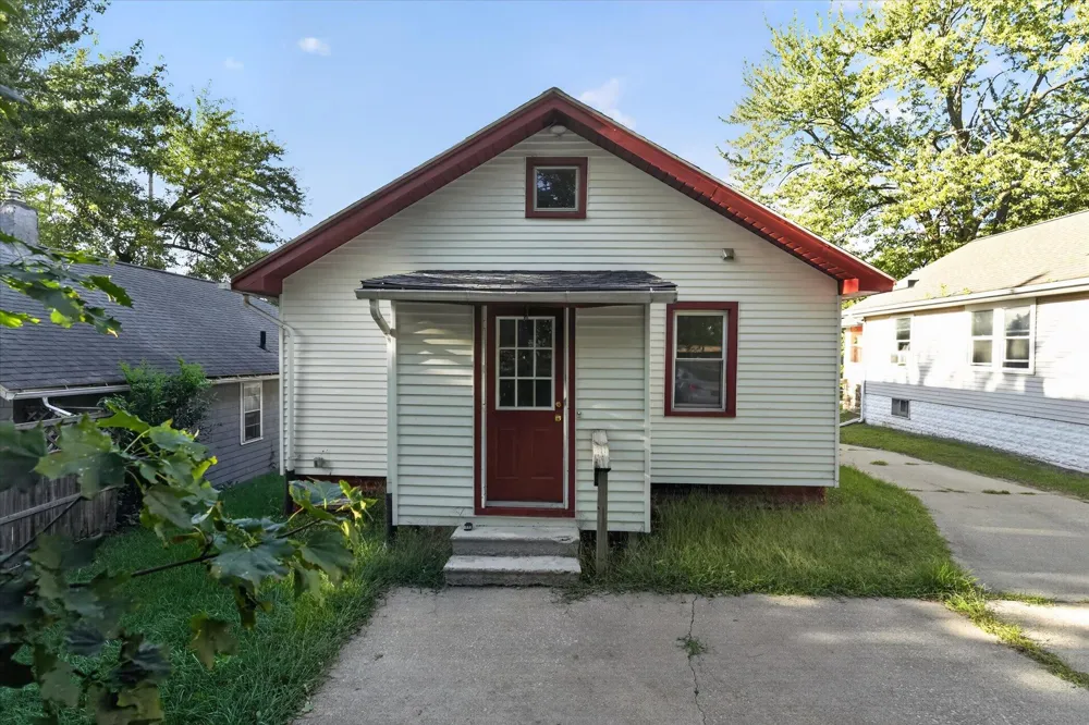 303 E Prospect Street Jackson, MI 49203
