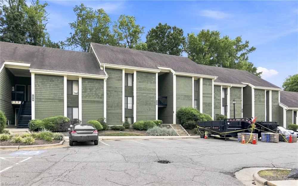 1510 Benjamin Parkway #E Greensboro, NC 27408