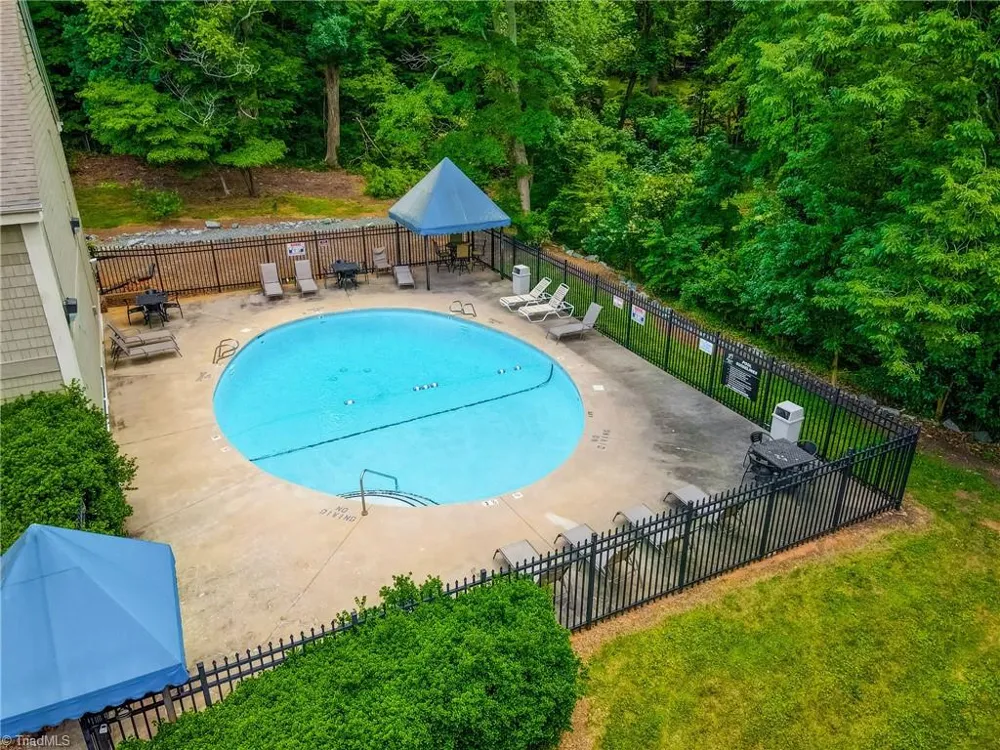 1510 Benjamin Parkway #E Greensboro, NC 27408