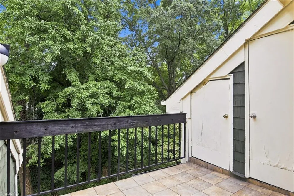 1510 Benjamin Parkway #E Greensboro, NC 27408