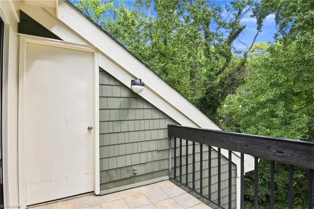 1510 Benjamin Parkway #E Greensboro, NC 27408