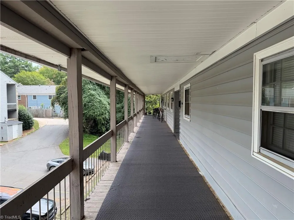 2958 Ramsgate Court Winston-Salem, NC 27106