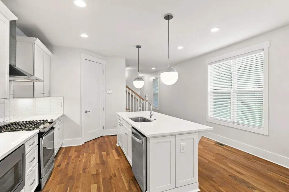 838A Lischey Ave Nashville, TN 37207