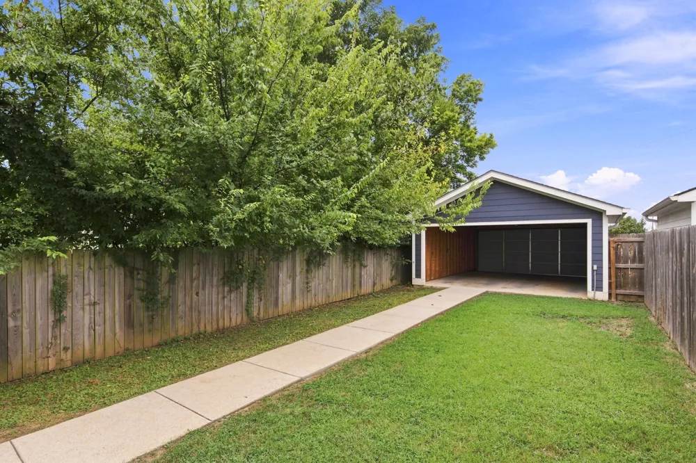 838A Lischey Ave Nashville, TN 37207