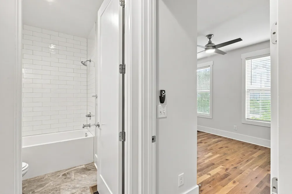 838A Lischey Ave Nashville, TN 37207