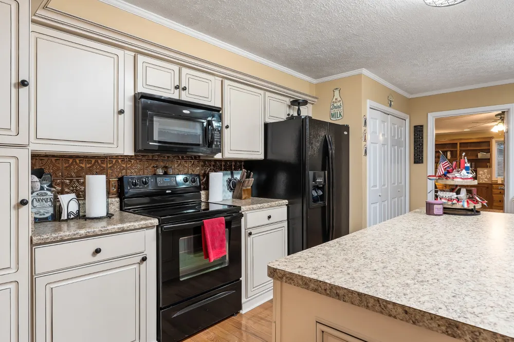 1485 Hillsdale Dr Cookeville, TN 38506