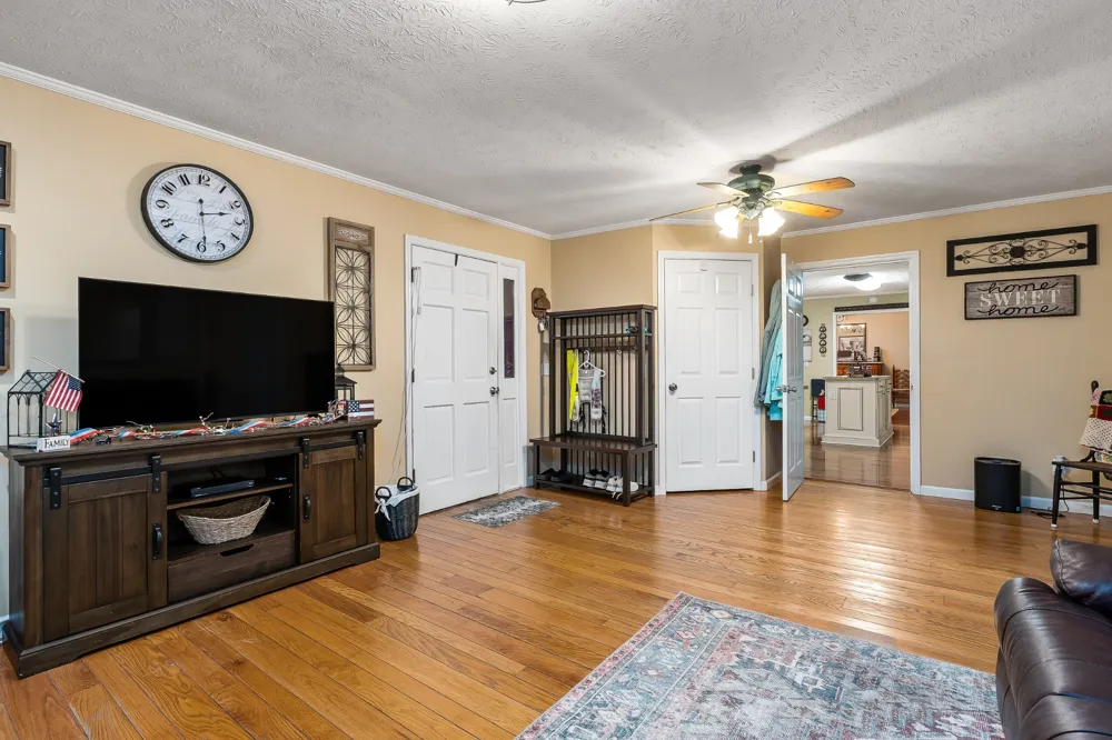 1485 Hillsdale Dr Cookeville, TN 38506