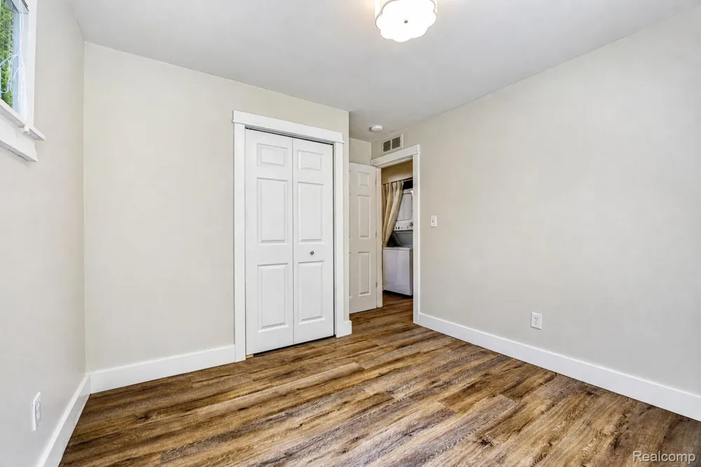 1117 Lexington Parkway Ypsilanti Charter Township, MI 48198