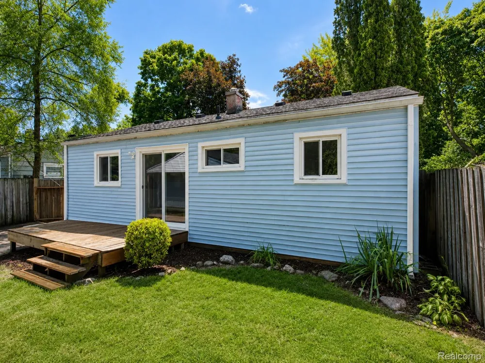 1117 Lexington Parkway Ypsilanti Charter Township, MI 48198