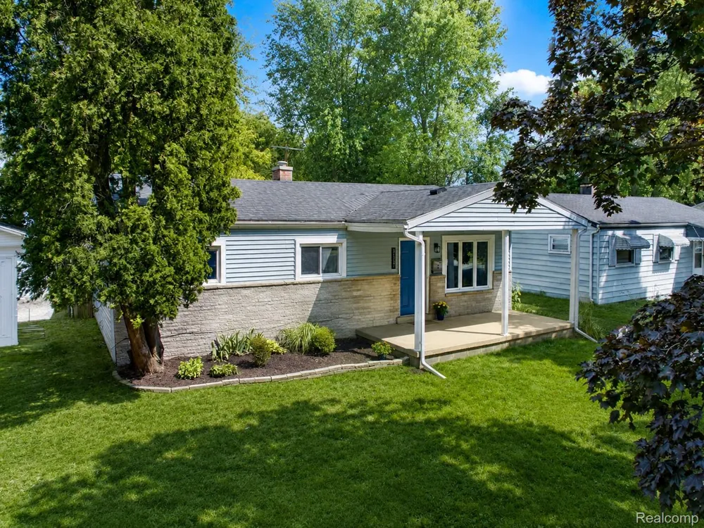 1117 Lexington Parkway Ypsilanti Charter Township, MI 48198
