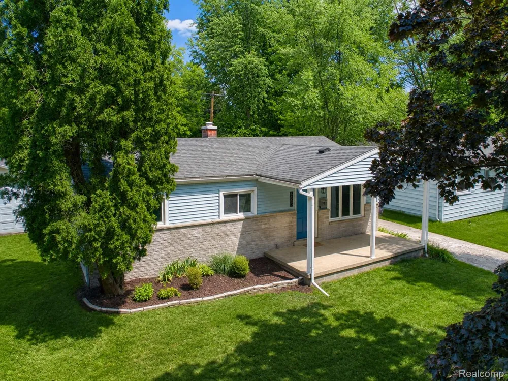 1117 Lexington Parkway Ypsilanti Charter Township, MI 48198