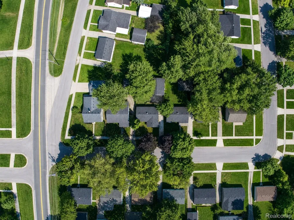 1117 Lexington Parkway Ypsilanti Charter Township, MI 48198