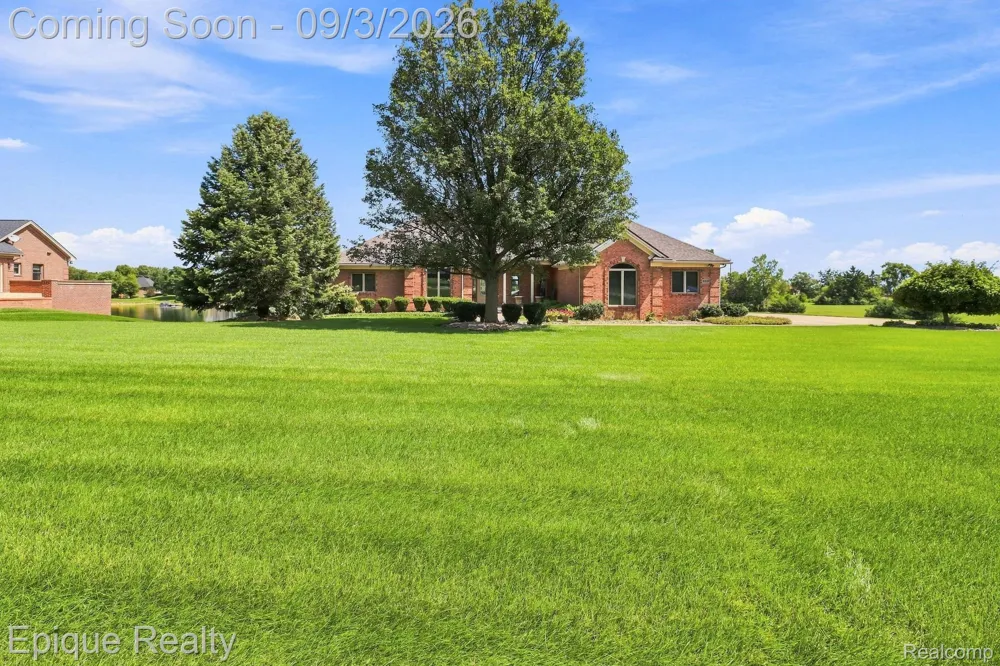 9217 Mirage Lake Drive York Charter Township, MI 48160