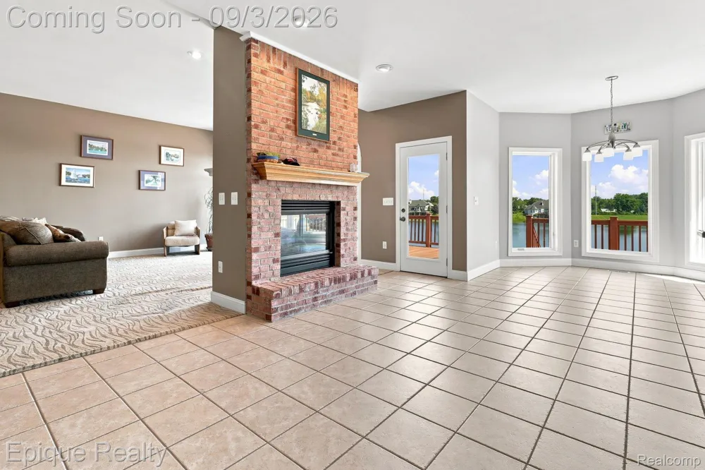 9217 Mirage Lake Drive York Charter Township, MI 48160
