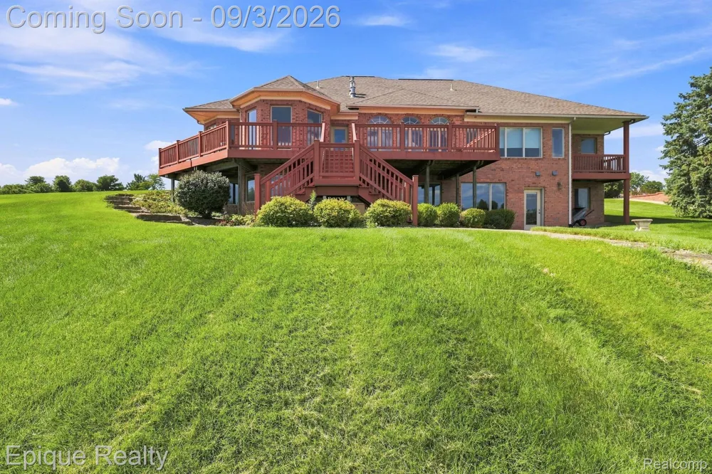 9217 Mirage Lake Drive York Charter Township, MI 48160