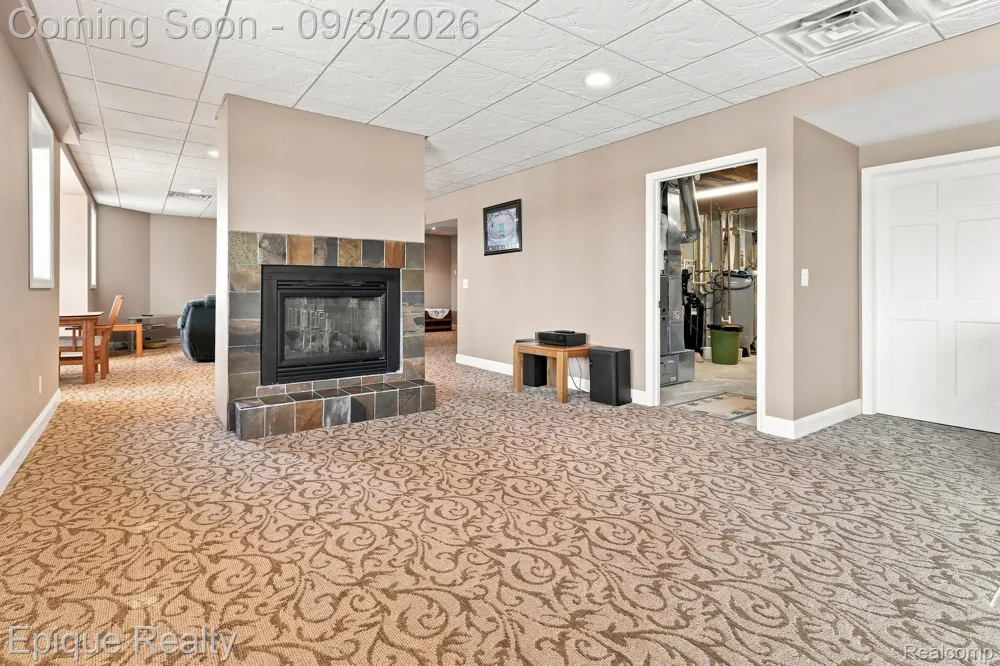 9217 Mirage Lake Drive York Charter Township, MI 48160