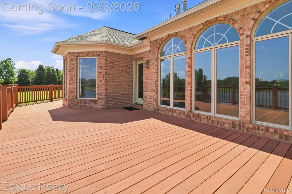 9217 Mirage Lake Drive York Charter Township, MI 48160
