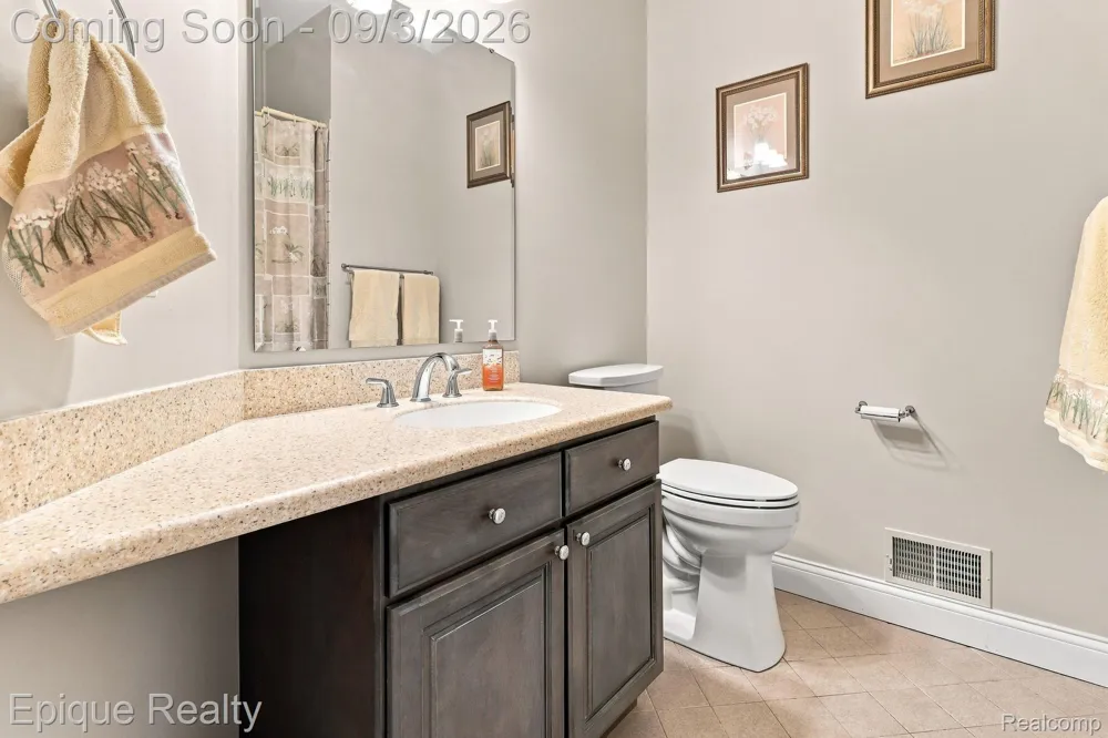 9217 Mirage Lake Drive York Charter Township, MI 48160