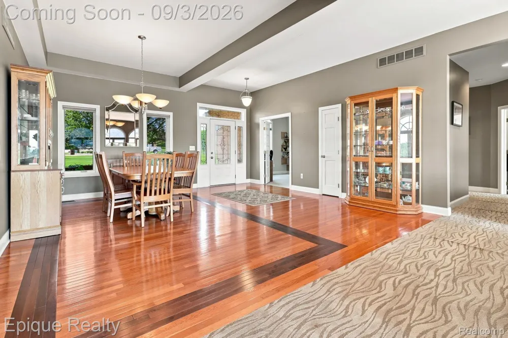 9217 Mirage Lake Drive York Charter Township, MI 48160