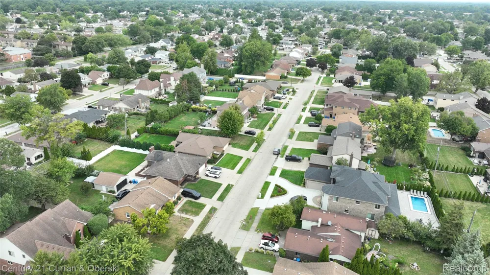 148 Rosemary Street Dearborn Heights City, MI 48127