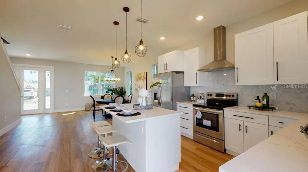 5113 12TH AVENUE St Petersburg, FL 33710