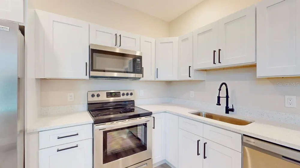 5113 12TH AVENUE St Petersburg, FL 33710